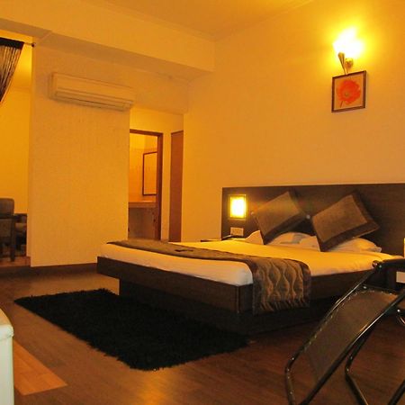 Mg Regency Hotel Baddi Ngoại thất bức ảnh