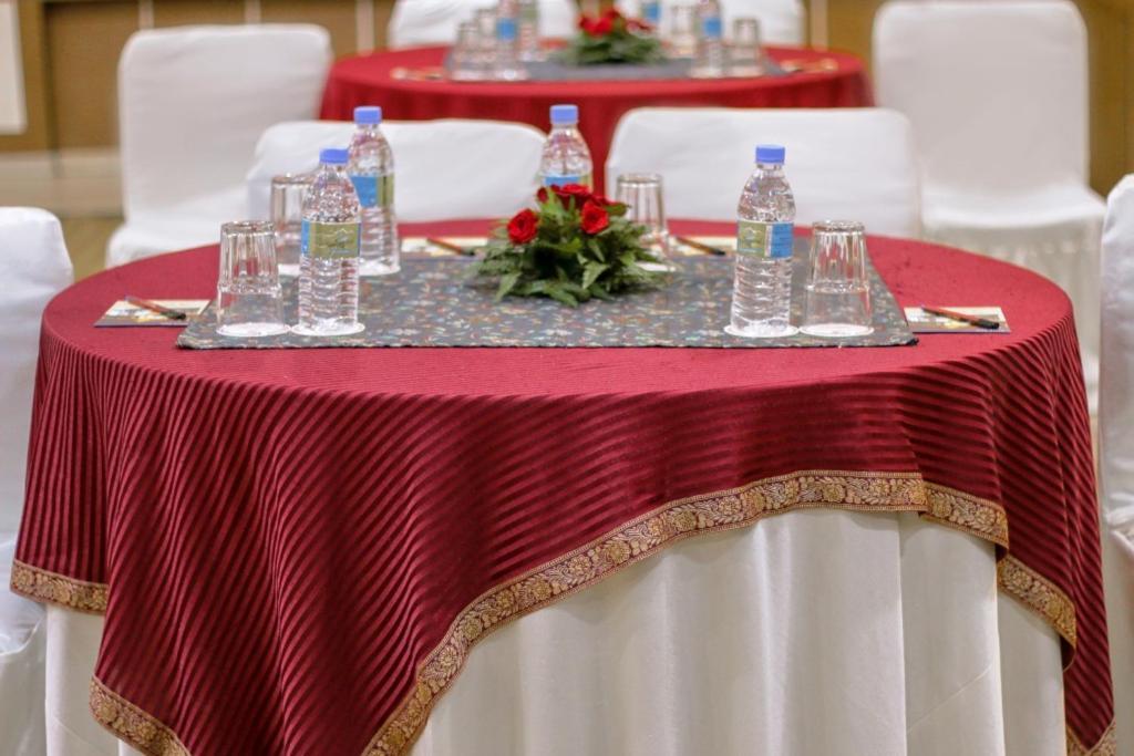 Mg Regency Hotel Baddi Ngoại thất bức ảnh