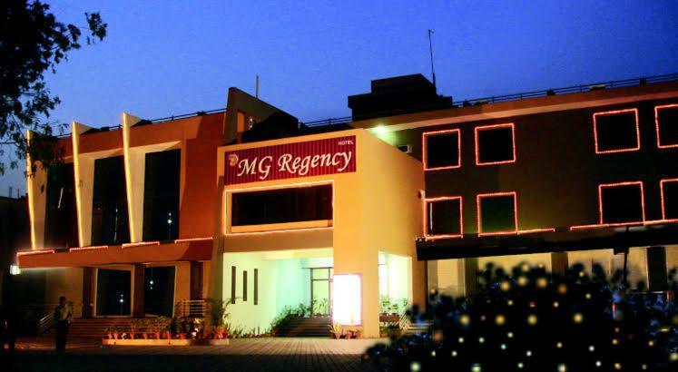 Mg Regency Hotel Baddi Ngoại thất bức ảnh