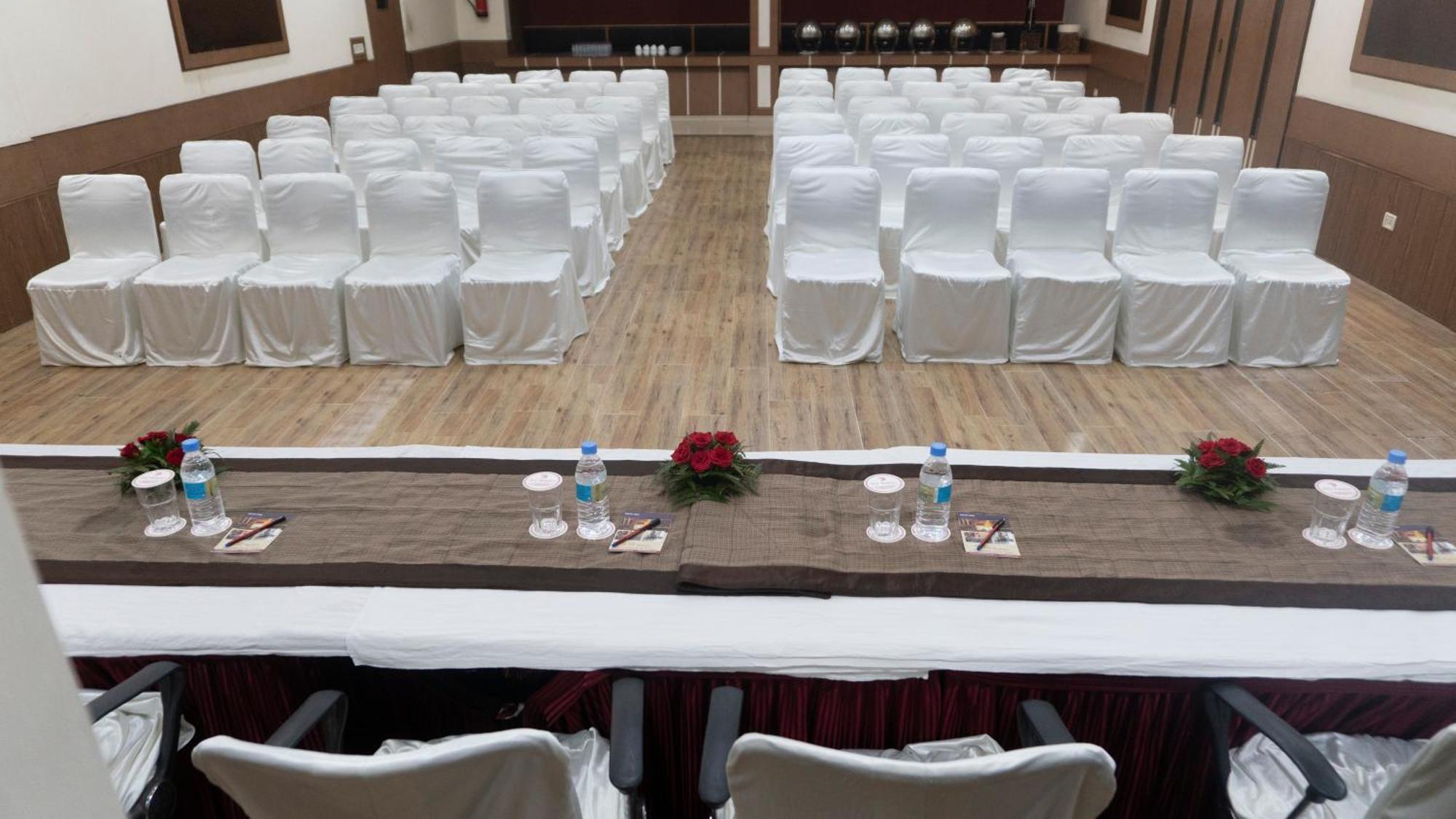 Mg Regency Hotel Baddi Ngoại thất bức ảnh