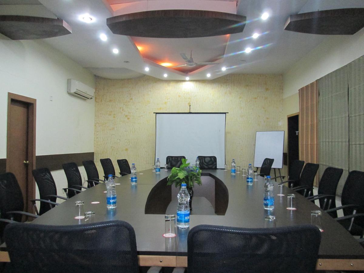 Mg Regency Hotel Baddi Ngoại thất bức ảnh